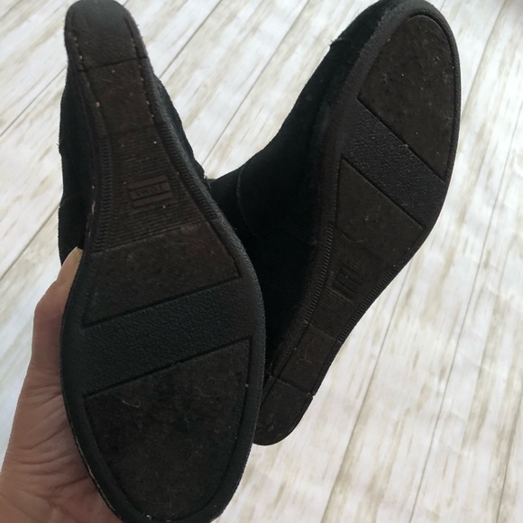 💚Toms black suede booties - Picture 3 of 5